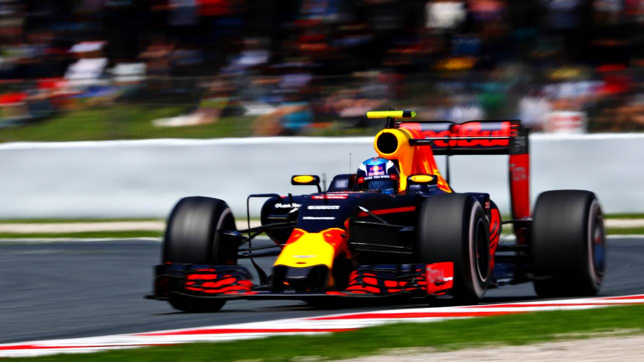 Verstappen siegt – beide Mercedes raus