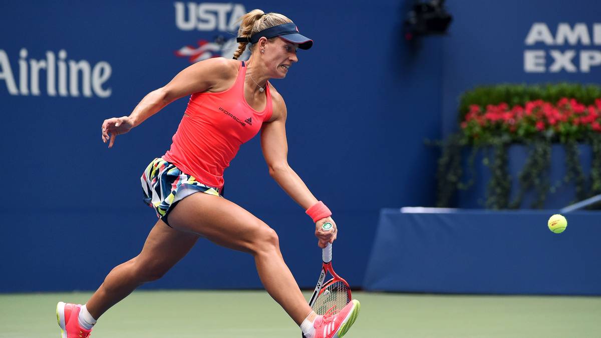 Die Deutsche kommt gut ins Spiel. Mit ihrer unnachahmlichen Art, Tennis zu "arbeiten", erkämpft sie sich den ersten Satz