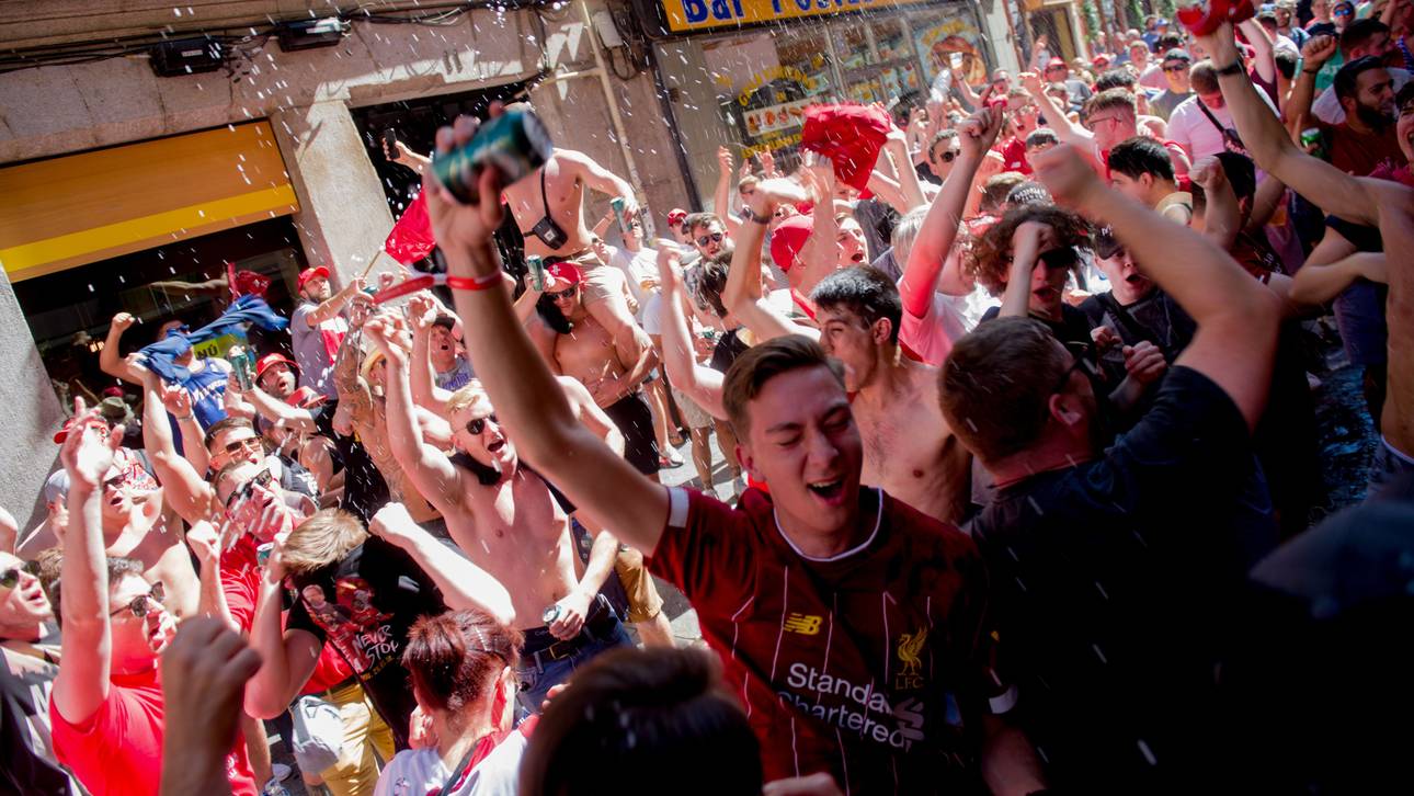 Liverpool-Fan löst Anreise kreativ