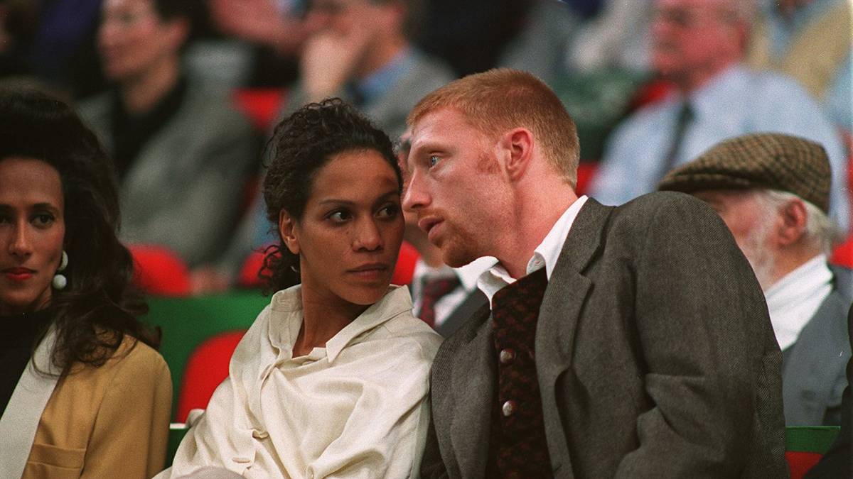 Auch abseits der Tennisplätze sorgt Becker für Schlagzeilen - vor allem mit seinen Liebesbeziehungen. Am 17. Dezember 1993 heiratet Becker die Schauspielerin und Schmuckdesignerin Barbara Feltus (l.), mit der er zwei Kinder bekommt