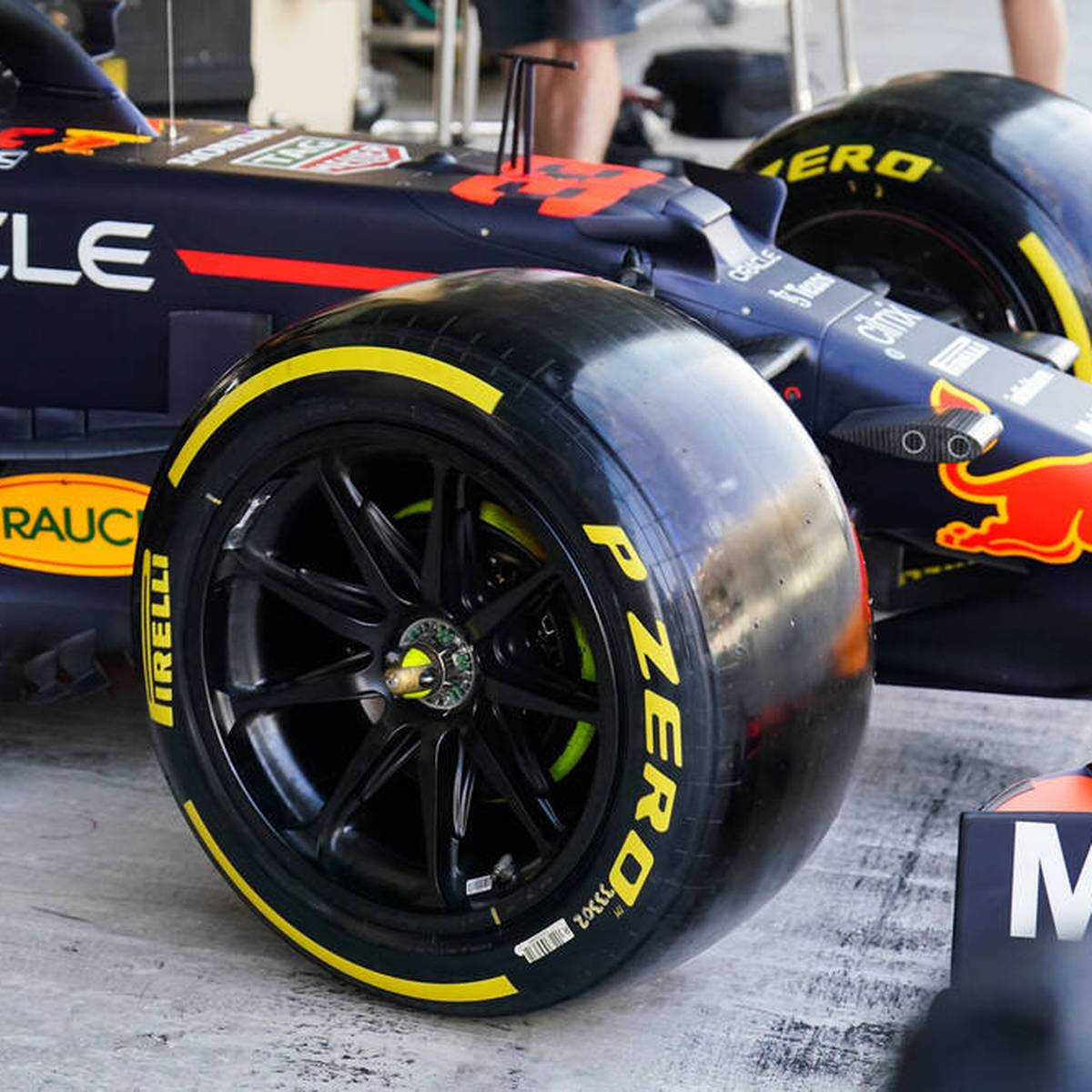 Gibt es in der Formel 1 künftig noch mehr Spektakel? Pirelli kündigt jedenfalls noch mehr Attacken an. Der Grund sind neue Reifen.