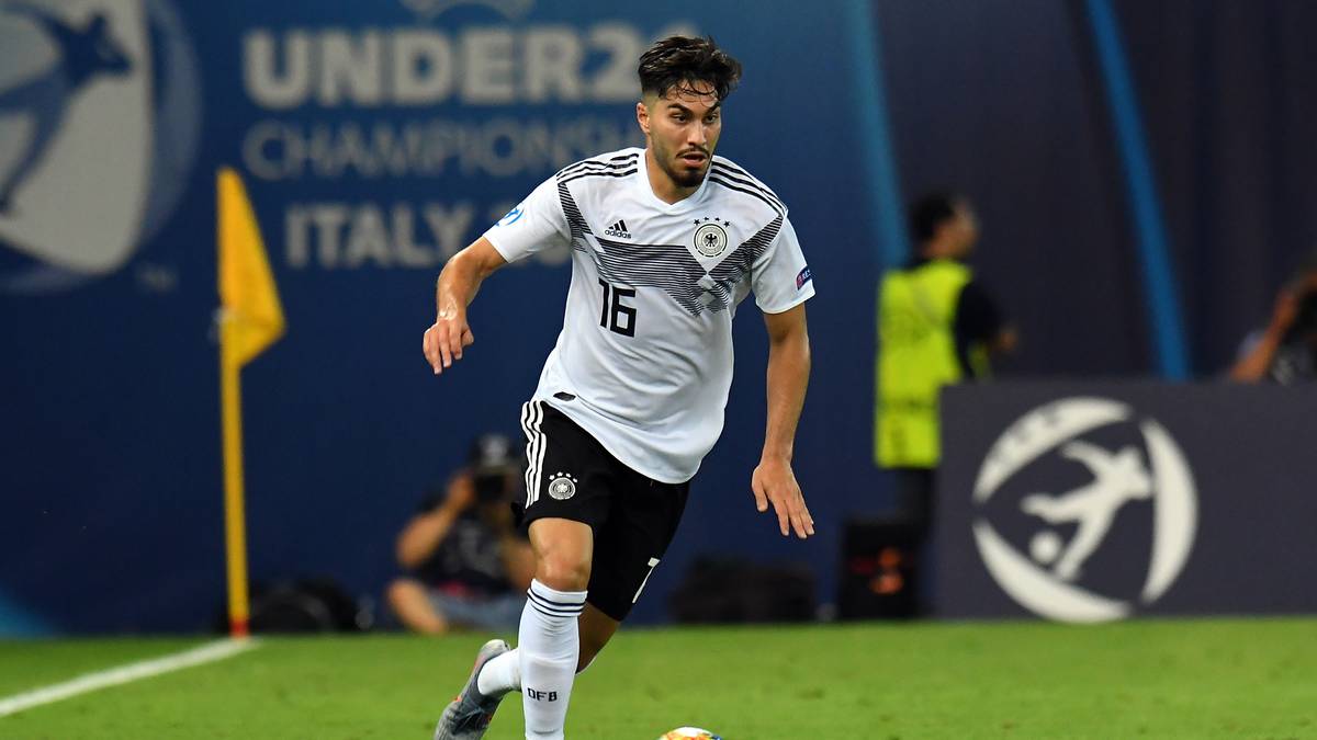 SUAT SERDAR (bis 61.): Ersetzte überraschend Florian Neuhaus in der Startelf - ein Schachzug, der sich nicht wirklich auszahlte. Konnte kaum Akzente setzen, nach einer Stunde machte Kuntz seine Entscheidung rückgängig. SPORT1-Note: 4,5