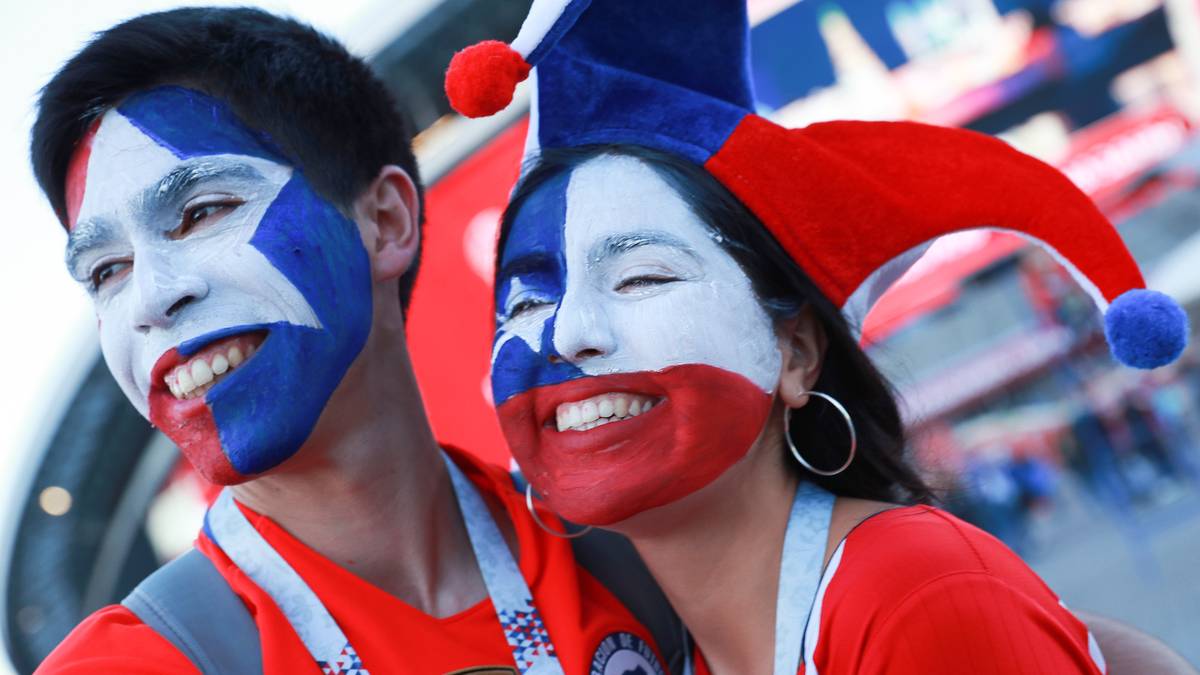 Wie lange diese Chilenen wohl für ihre Gesichtsbemalung gebraucht haben?