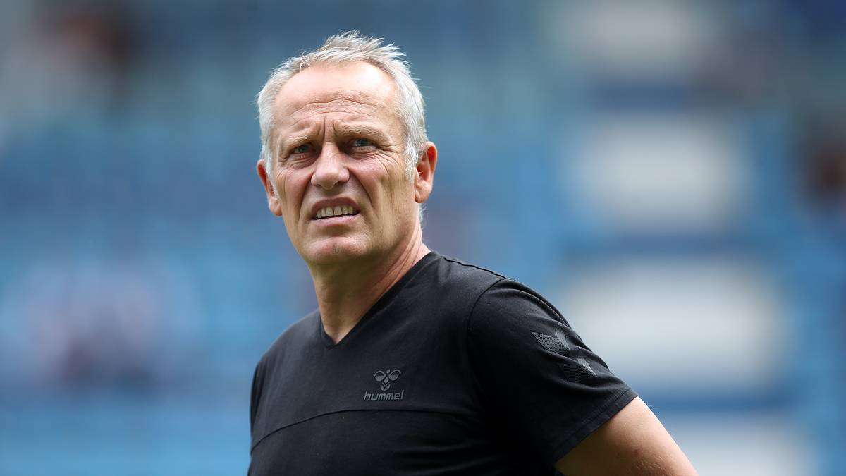 Platz 12 - SC FREIBURG: Für Christian Streich und seine Mannschaft geht es wie jedes Jahr um das blanke Überleben - die Breisgauer meistern dieses Unterfangen jedoch seit Jahren äußerst charmant. Obwohl der Verein gerade ein neues Stadion baut, wurde ordentlich Geld in die Hand genommen