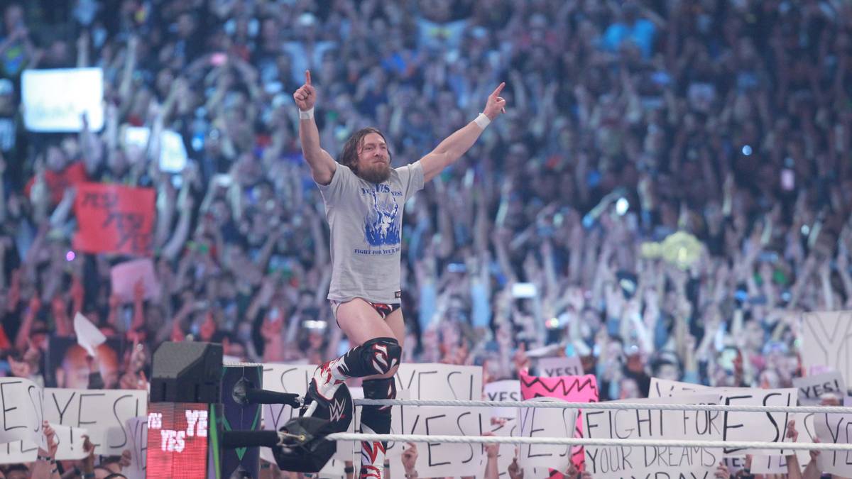 Seine zahlreichen Fans bejubeln den Mann, der an gleicher Stelle vor vier Jahren unerwartet zum WWE World Champion aufstieg, frenetisch