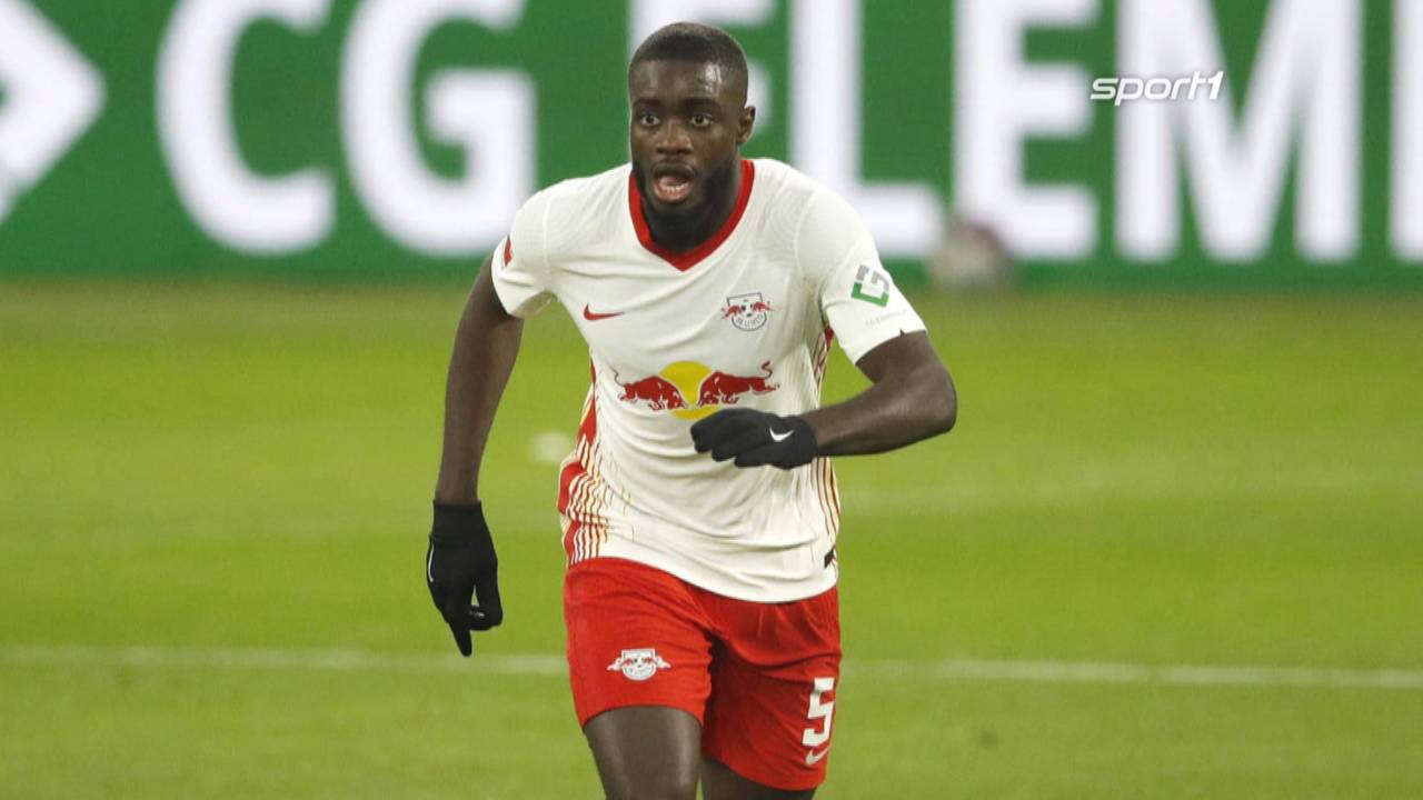 Die Fans fordern einen Wechsel von Dayot Upamecano zum FC Bayern München