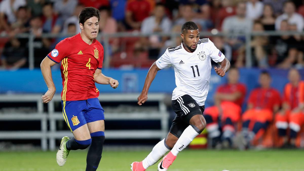 SERGE GNABRY (bis 81. Minute): Auf Flanke von Gerhardt früh mit feiner Annahme, traf aber nur das Außennetz. Nach vorne lange glücklos, dafür mit viel Einsatz und Leidenschaft in der Abwehrarbeit. Hätte sich nach einer Stunde zwei Mal mit dem 2:0 belohnen müssen - SPORT1-Note: 2,5