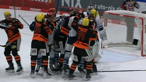 Löwen Frankfurt - Schwenninger Wild Wings: Tore und Highlights | PENNY DEL
