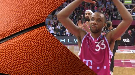 Bonn staunt über Parker Jackson-Cartwright. Der frisch gekührte MVP kehrt für die Playoffs aufs Feld zurück und spielt, als wäre er nie weg gewesen.