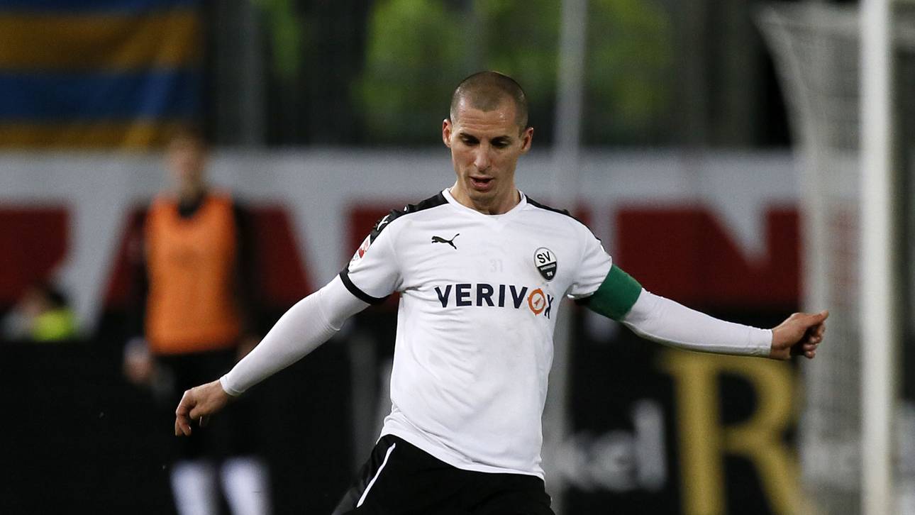 Kulovits bleibt Sandhausen treu