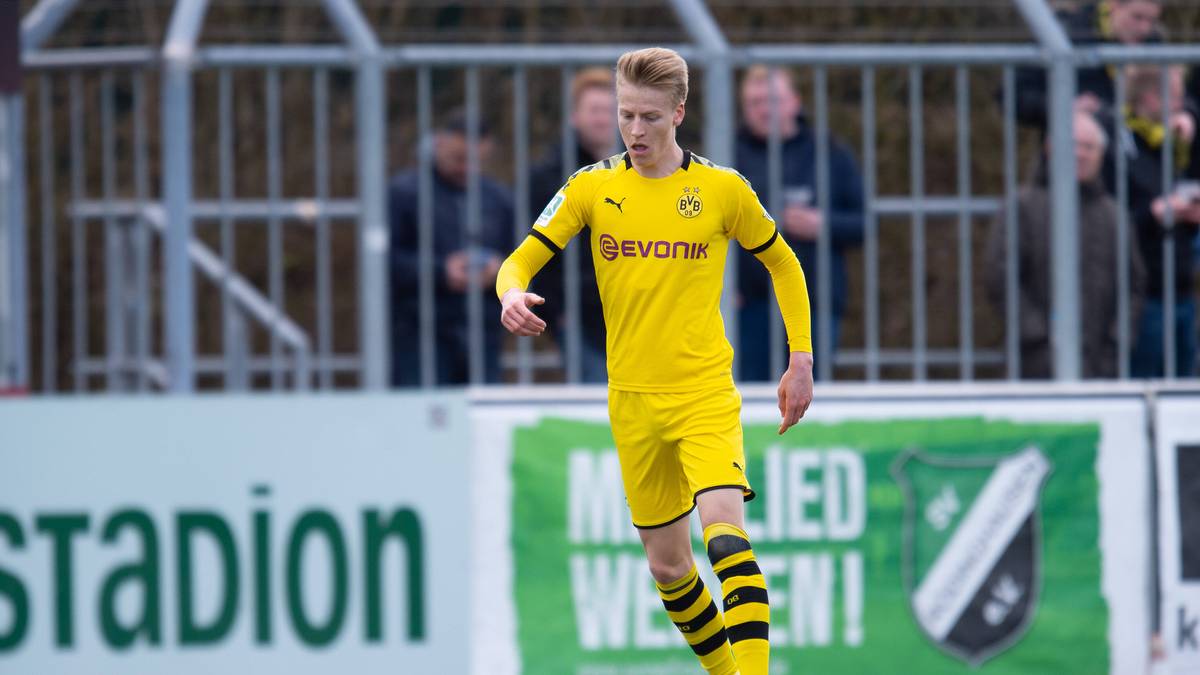 Chris Führich tritt in der kommenden Saison für den SC Paderborn gegen den Ball.