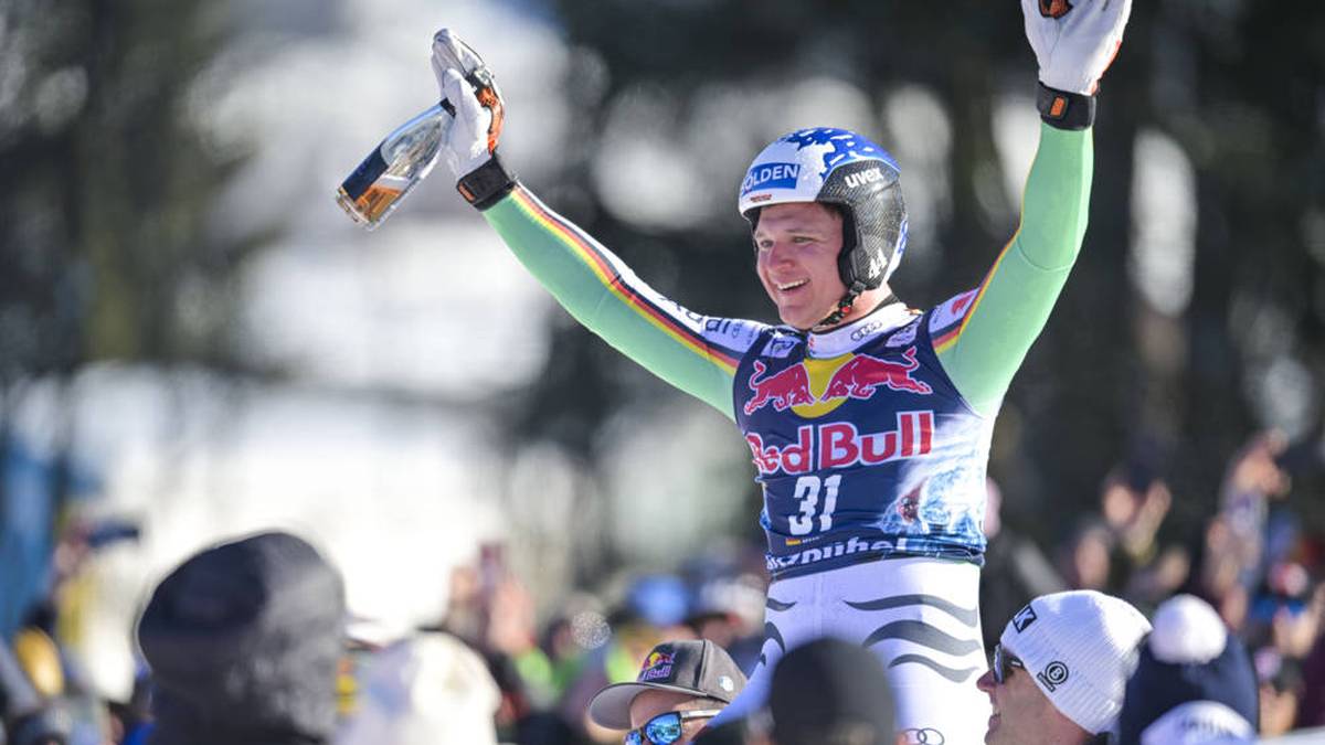 Thomas Dreßen wurde bei seinem Abschied aus dem Profi-Sport des Ski alpin in Kitzbühel emotional gefeiert 