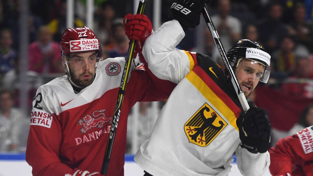 BROOKS MACEK (25, Red Bull München, Stürmer): Der Stürmer mit der starken Übersicht ist besonders im Powerplay wichtig und zeigte bei seinem WM-Debüt 2016 gute Leistungen. Macek wurde zwar in Kanada geboren, sein Vater stammt jedoch aus Geldern. Mit München wurde er gleich im ersten Jahr Meister, seine Mutter war Eiskunstläuferin. Für Deutschland spielte er erstmals beim Deutschland Cup 2015