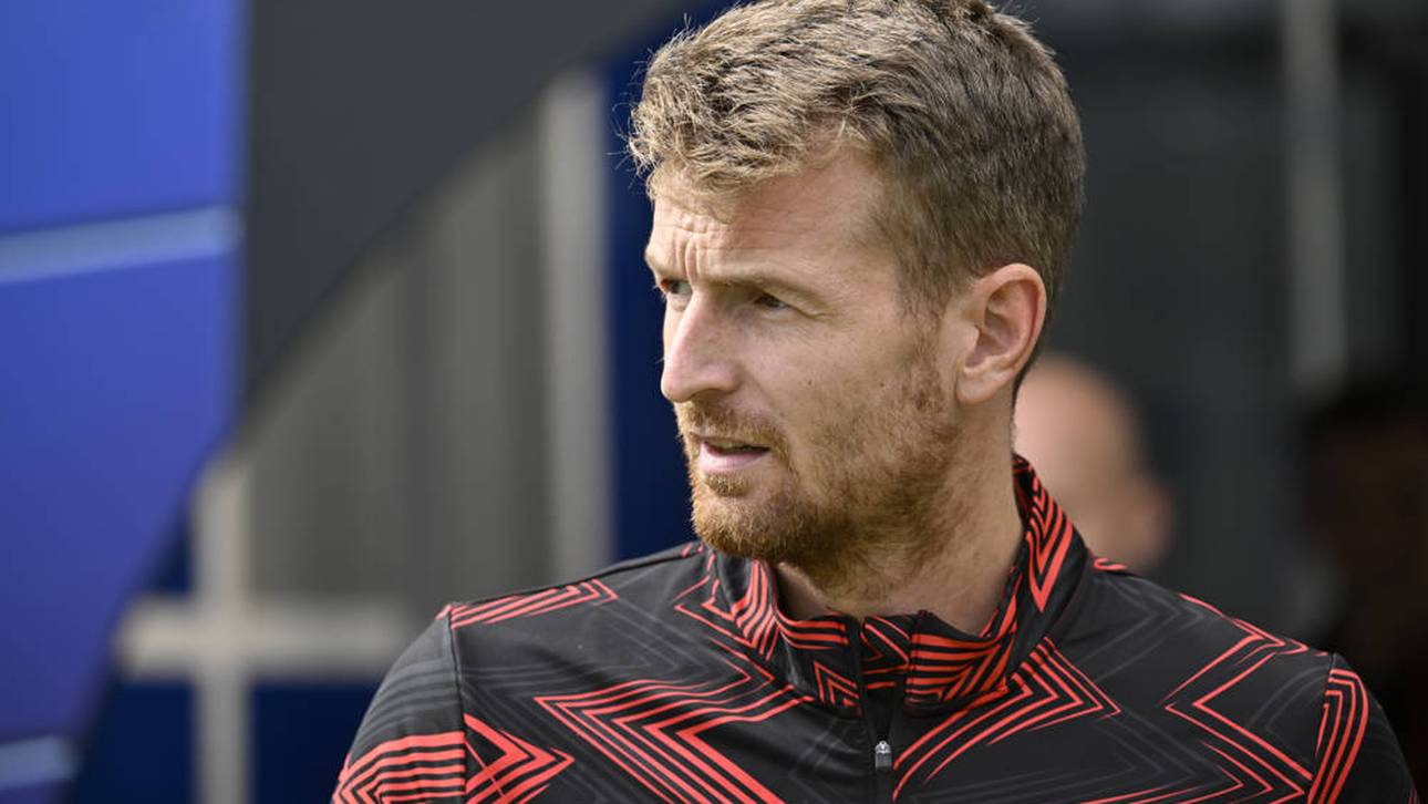 Lukas Hradecky steht gegen Feyenoord im Tor