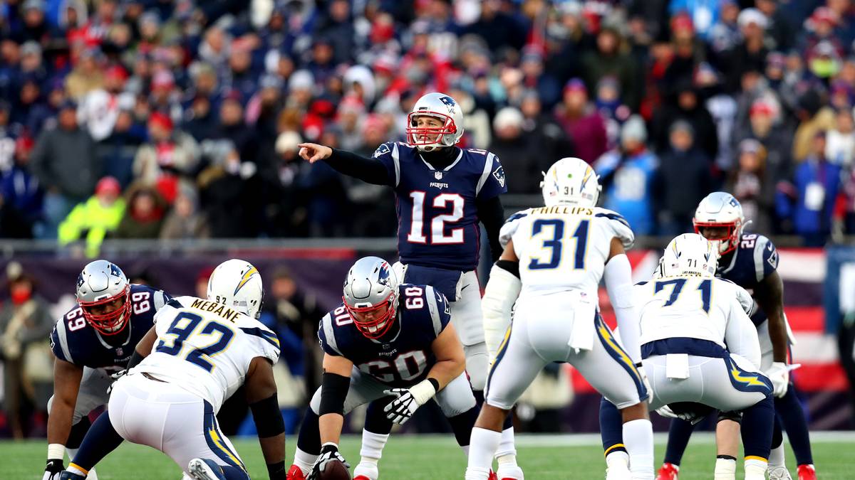 In den Playoffs behielt man zunächst in der Wild Card Round gegen die Baltimore Ravens die Oberhand, bevor in der Divisional Round gegen die erfahrenen New England Patriots das Aus kam