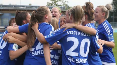 Allianz Women's Bundesliga Club Tour - SC Sand