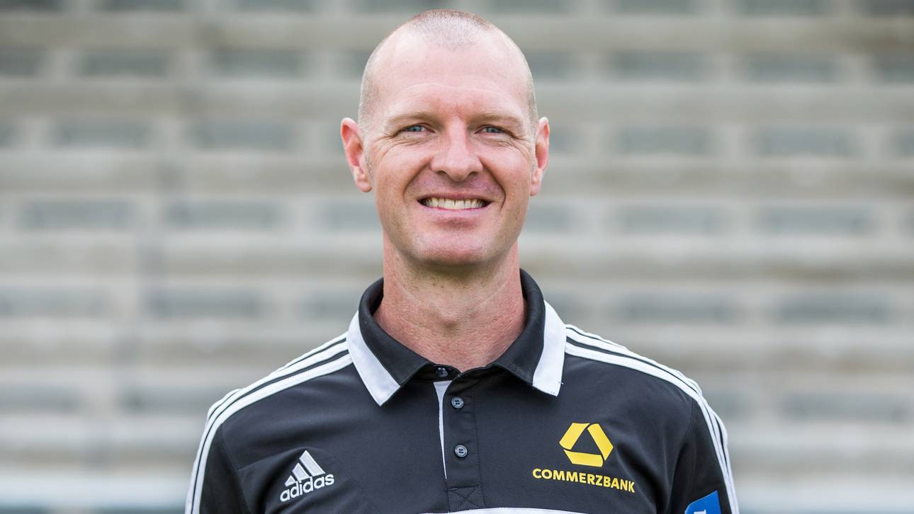 Frankfurt befördert Ross zum Chefcoach