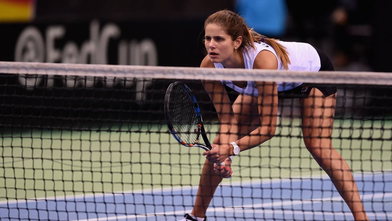 Schock im Fed Cup: Görges verletzt