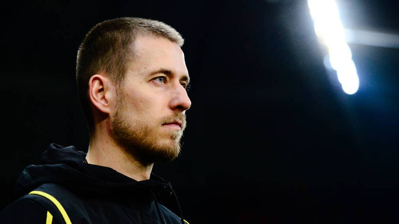 BVB-Coach Niko Kovac verteilt ein Sonderlob an Waldemar Anton