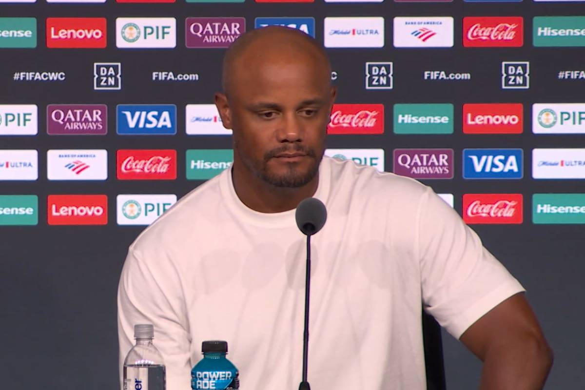 Der FC Bayern erlebt im Viertelfinale der Klub-WM mit dem 0:2 gegen PSG und der Verletzung von Jamal Musiala einen rabenschwarzen Tag. Trainer Vincent Kompany befürchtet beim deutschen Youngster nichts Gutes.