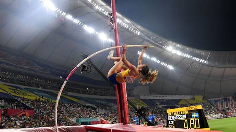 Angelica Bengtsson bricht bei der Leichtathletik-WM in Doha der Stab