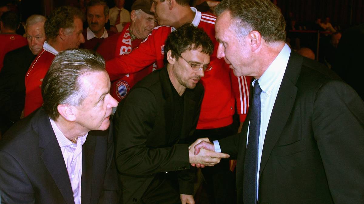 Hängen blieb aber vor allem Rummenigges Kritik ("Fußball ist keine Mathematik") nach einem UEFA-Cup-Spiel in Bolton. Für Hitzfeld "ein heftiger Schlag", wie er damals gestand