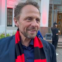 Leverkusens Oberbürgermeister Uwe Richrath sprach im Interview mit SPORT1 über den schönsten Tag seines Lebens, eine Statue für Alonso und die Vorbereitungen für die große Party nächste Woche in Leverkusen.