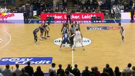 Spiel Highlights zu HAKRO Merlins Crailsheim - SYNTAINICS MBC 