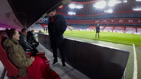 In der Doku "FC Bayern - Behind The Legend" schwärmt Hasan Salihamidzic von Erling Haaland. Die Dokumentation gibt es ab 2. November exklusiv bei Prime Video.