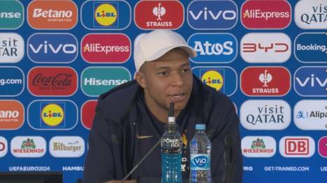 Das EM-Viertelfinale zwischen Portugal und Frankreich ist auch das Aufeinandertreffen der Sturm-Ikonen Kylian Mbappe und Cristiano Ronaldo. Der Franzose freut sich schon jetzt auf das Spiel gegen sein Vorbild.