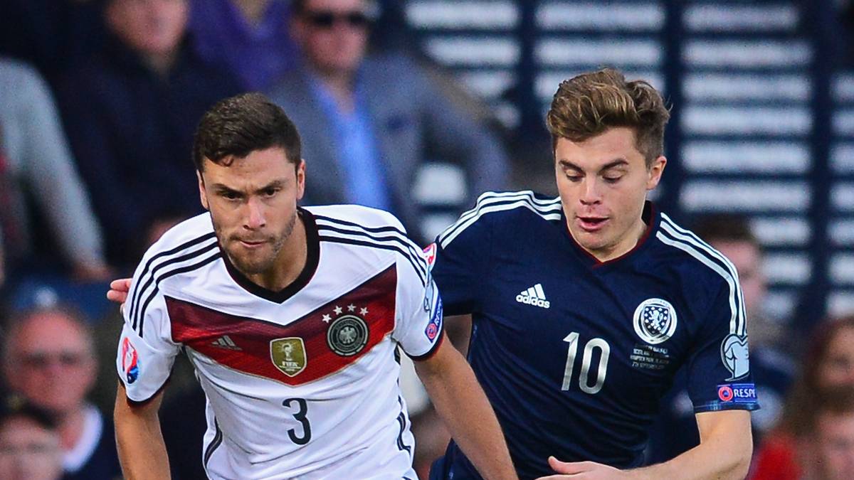 JONAS HECTOR: Der Kölner hielt sich im Vergleich zum Polen-Spiel mit seinen Vorstößen in die Offensive merklich zurück, leistete sich in der Abwehr aber keine Fehler. SPORT1-NOTE: 3
