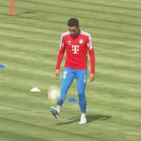 Bayerns-Fans freuen sich: Bambi trainiert wieder mit Ball