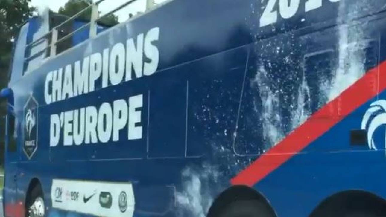 Franzosen hatten schon Party-Bus