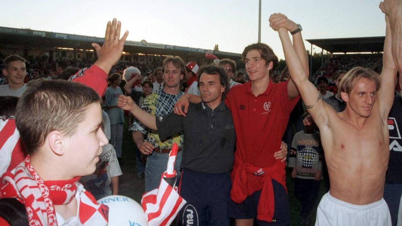 Torsten Lieberknecht (r.) und Wolfgang Frank zu gemeinsamen Zeiten in Mainz in der Saison 1997/98