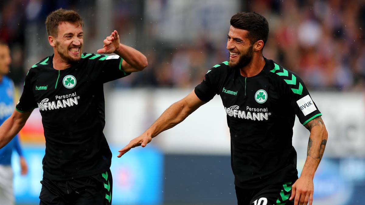 PLATZ 7 – GREUTHER FÜRTH: Die Franken landen klar vor Erzrivale Nürnberg. Spielten vor nicht allzu langer Zeit in der Playmobil- und der Trolli-Arena. Das schafft familiäres Klima und eine große Belibtheit in Fußballdeutschland