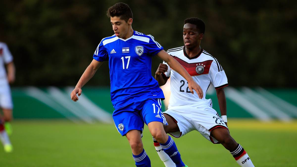 MANOR SOLOMON (ISR, 18 - Maccabi Petah Tikva): Angeblich beobachteten bereits Juventus Turin und der FC Liverpool den 1,65m kleinen Israeli. Im vergangenen Jahr wurde der Mittelfeldakteur erstmals in den Kader der A-Nationalmannschaft berufen