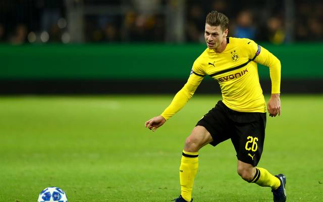 Borussia Dortmund Lukasz Piszczek Vor Duell Mit Frankfurt Angeschlagen