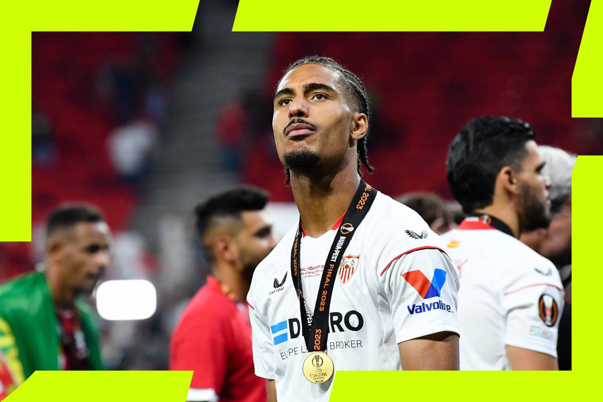 Bayer Leverkusen befindet sich wohl in Gesprächen mit einem französischen Nationalspieler. Der Innenverteidiger soll wohl rund 30 Millionen Euro kosten. 