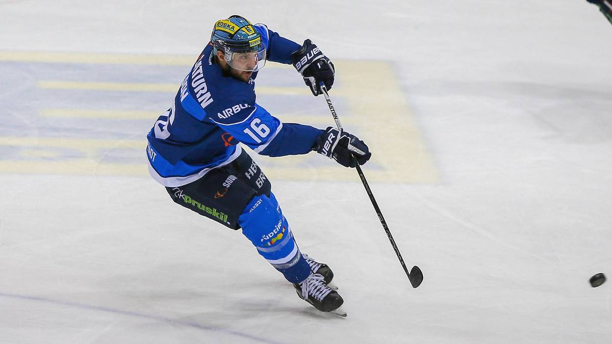 PLATZ 3 - ERC INGOLSTADT: Nach drei enttäuschenden Jahren will die Truppe um Brett Olson (Bild) in diesem Jahr wieder voll angreifen. Mit Ryan Garbutt, Patrick Cannone und Jerry D'Amigo wurden Spieler mit NHL-Erfahrung verpflichtet. Allerdings fällt Garbutt zum Saisonstart erst einmal verletzt aus