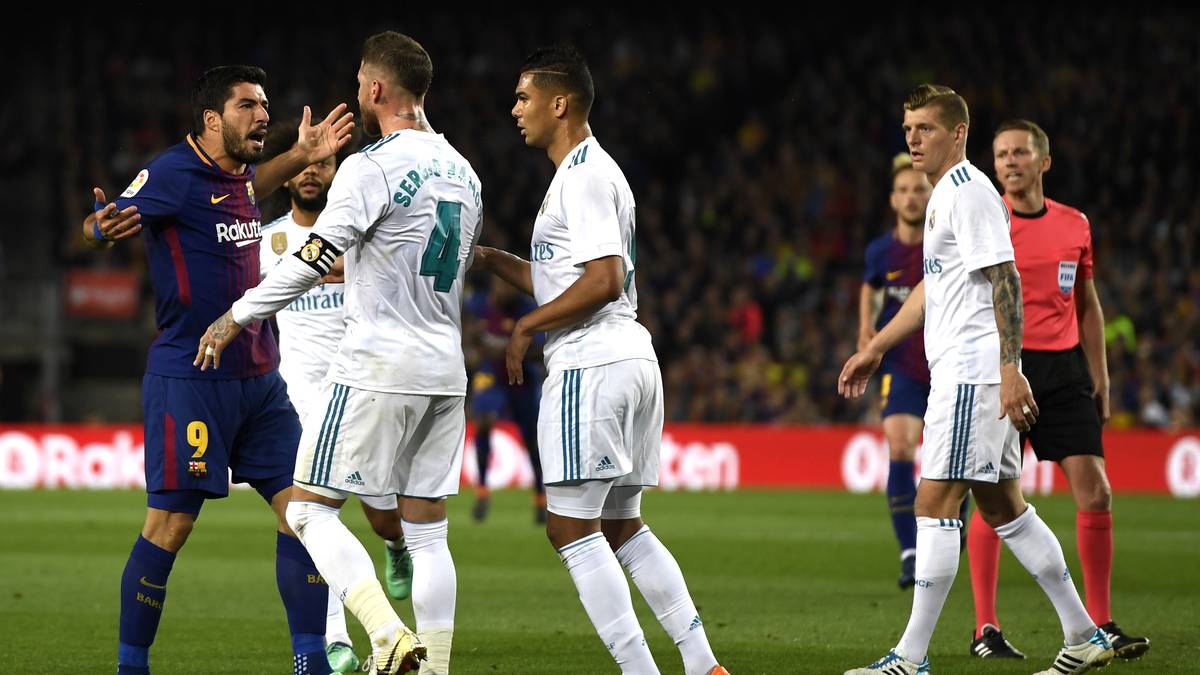 Die heißblütigen Suarez und Ramos sagen sich gegenseitig lautstark ihre Meinung