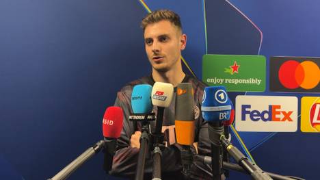 Josip Stanisic äußert sich nach dem Champions-League-Spiel in Paris zum Platzverweis von Luis Díaz.
