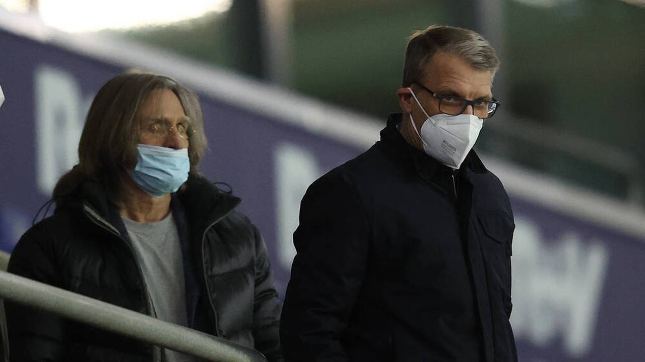 Peter Knäbel und der FC Schalke planen bereits für 2. Bundesliga