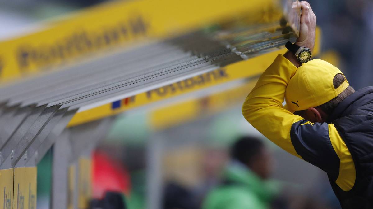 In der Liga gibt es einige Rückschläge, trotzdem bleibt Klopp an den Bayern dran