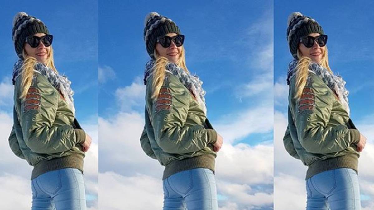 Dort konnte sie Energie für die anstehende Vierschanzentournee ihres Mannes im winterlichen Deutschland und Österreich tanken. In Oberstdorf, Garmisch-Partenkirchen, Innsbruck und Bischofshofen gab es für sie vier Siege ihres Ehemanns zu bejubeln - eine historische Leistung