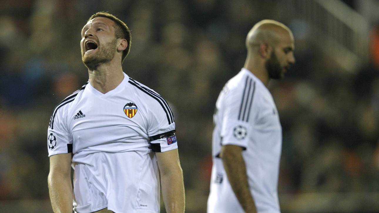 Mustafi rutscht mit Valencia ab