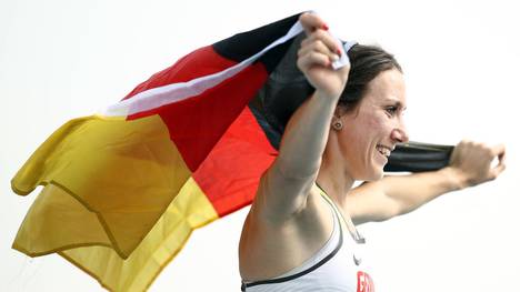 Irmgard Bensusan holt das erste Gold für Deutschland bei der Para-WM in Dubai