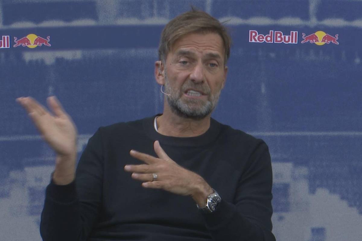 Jürgen Klopp hat bei einer Vorstellung bei Red Bull auf die Kritik an seiner Person reagiert.