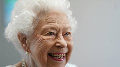Queen Elizabeth gratuliert England-Ladies zum EM-Titel