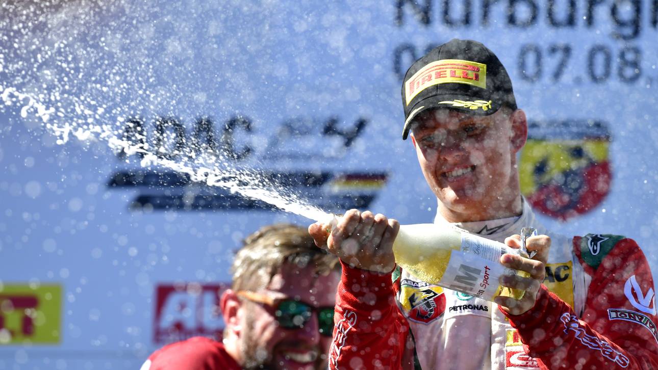 Schumacher zurück im Titelrennen