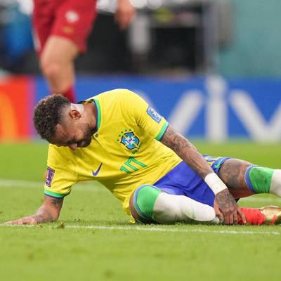 Neymar zeigt Horror-Fuß